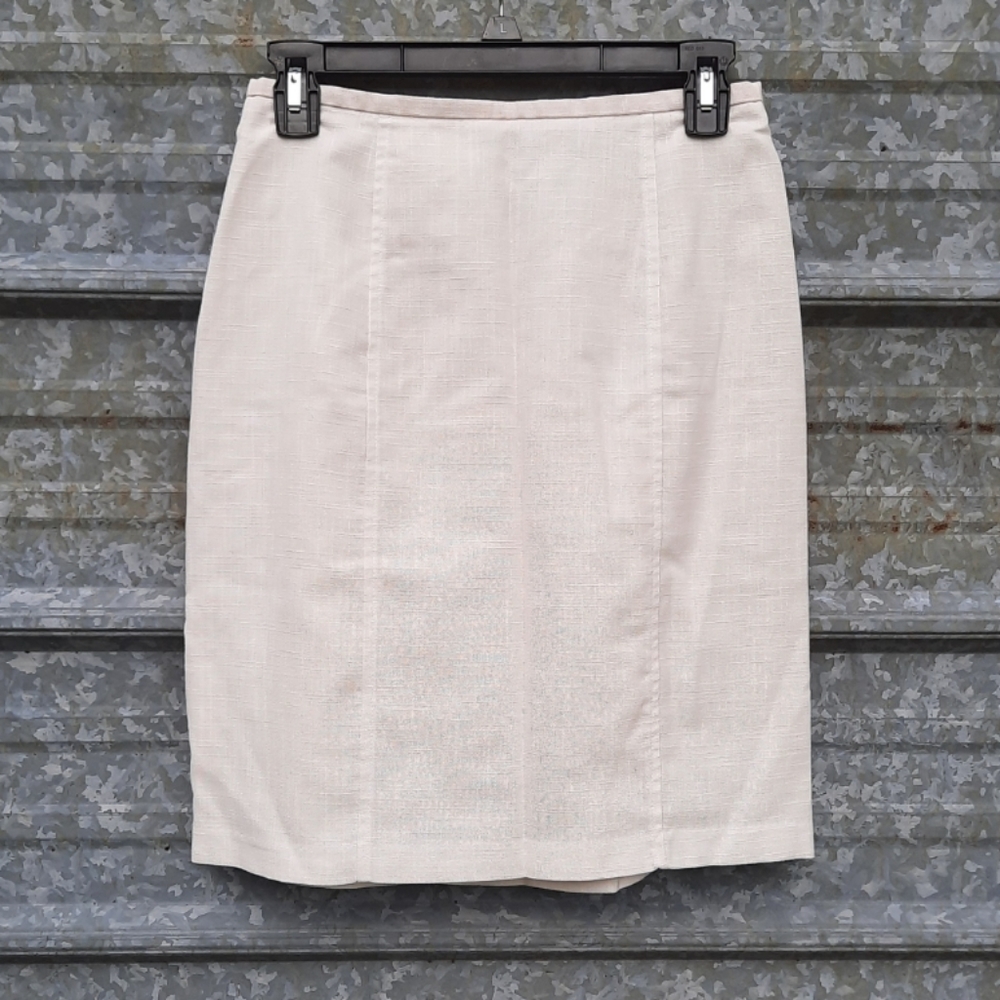 VINTAGE White Linen High Waisted Pleated Pencil Skirt - Picture 14 of 14